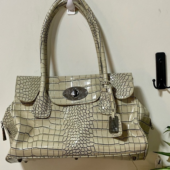 ❤️Govali Cream Croc Embossed Shoulder Bag - Picture 4 of 10